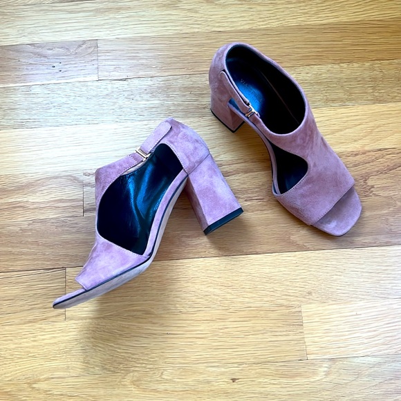 Via Spiga Blush Kid Suede Eladine Heel - Picture 4 of 7